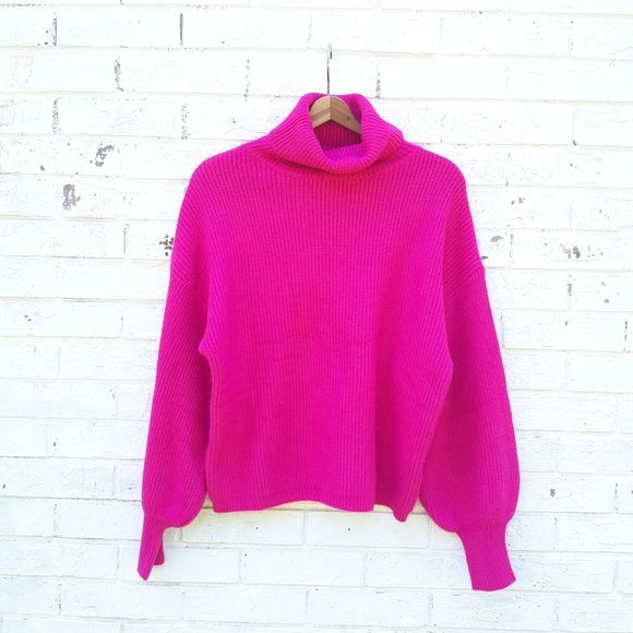 Lumiere Sweater Turtleneck Hot Pink Barbie - Picture 2 of 6